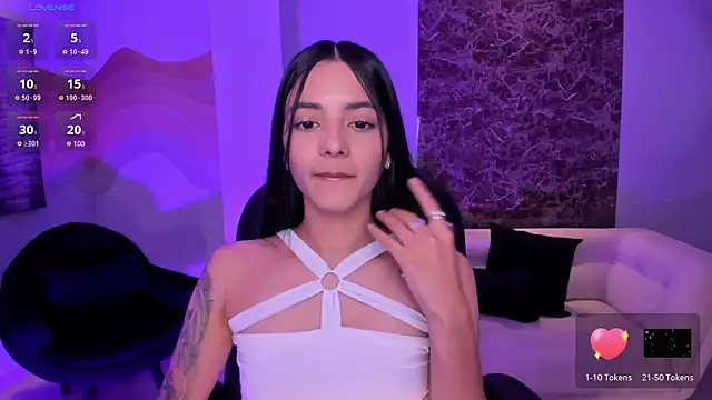 HannahJamesX online show from 25, 2, 2025