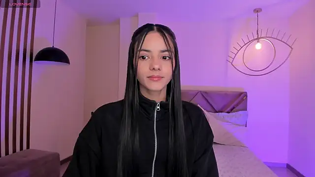 HannahJamesX online show from 13, 9, 2025