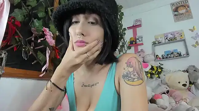 LunaDeCristall online show from 27, 2, 2025