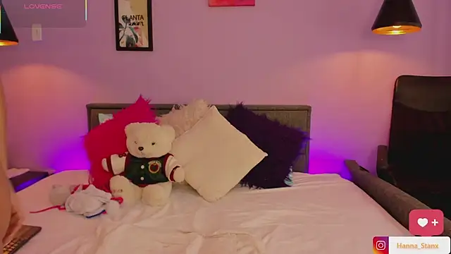 Hanna Stanx online show from 10, 9, 2025