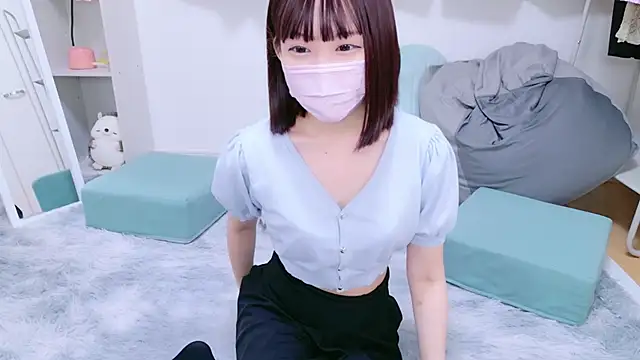 x-naru-x online show from 6, 12, 2024