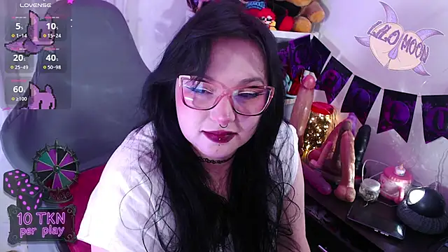 LiloMoon69 online show from 5, 11, 2025