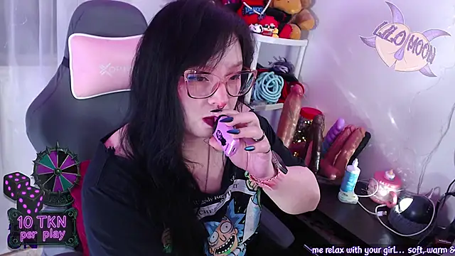 LiloMoon69 online show from 28, 11, 2025