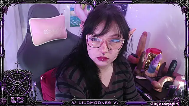 Snapshot of LiloMoon69 chatting on 11, 6, 2026 LiloMoon69 online show from 11, 6, 2026