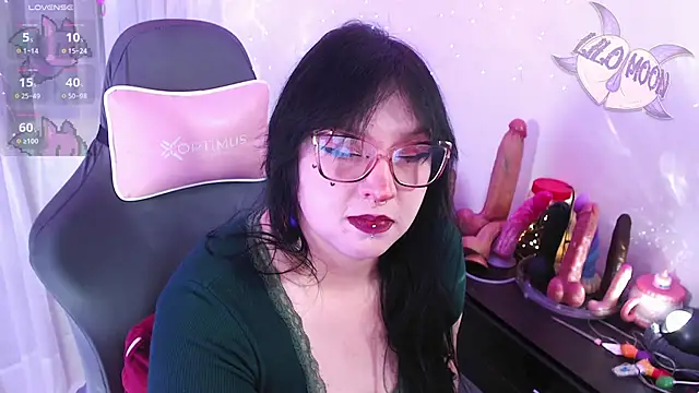 LiloMoon69 online show from 4, 5, 2026