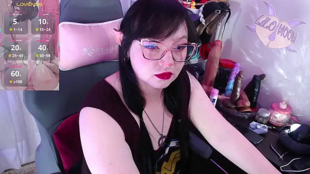 LiloMoon69 online show from 9, 10, 2025