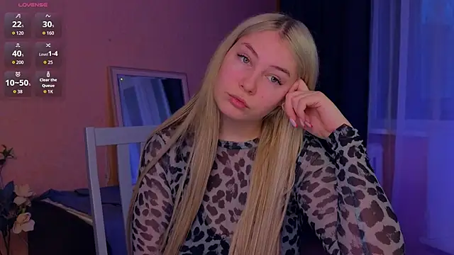 Snapshot of Catherine_River chatting on 18, 12, 2025 Catherine River online show from 18, 12, 2025