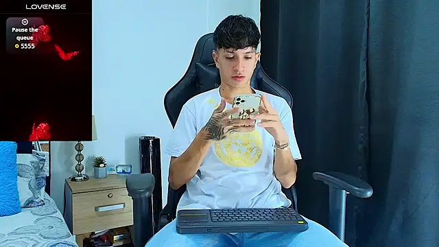 Snapshot of _CamiloBass chatting on 14, 6, 2026 CamiloBass online show from 14, 6, 2026
