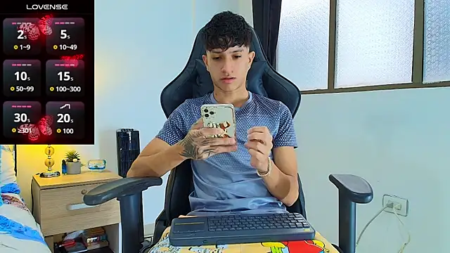 Snapshot of _CamiloBass chatting on 10, 6, 2026 CamiloBass online show from 10, 6, 2026