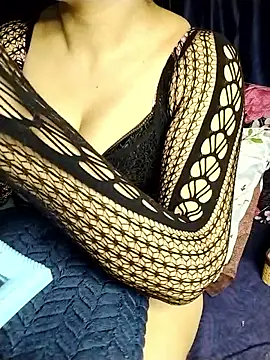 sexylaya2 online show from 11, 4, 2026