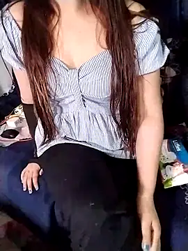 sexylaya2 online show from 15, 12, 2025