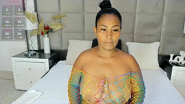 OliviaBurning online show from 12, 3, 2025