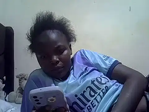 Snapshot of pretty_vivy chatting on 16, 2, 2025 pretty vivy online show from 16, 2, 2025