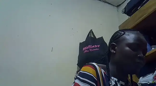 Snapshot of pretty_vivy chatting on 2, 3, 2025 pretty vivy online show from 2, 3, 2025