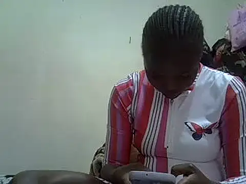 Snapshot of pretty_vivy chatting on 15, 2, 2025 pretty vivy online show from 15, 2, 2025