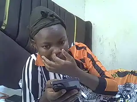 Snapshot of pretty_vivy chatting on 21, 3, 2025 pretty vivy online show from 21, 3, 2025