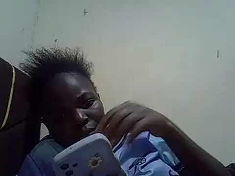 Snapshot of pretty_vivy chatting on 17, 2, 2025 pretty vivy online show from 17, 2, 2025