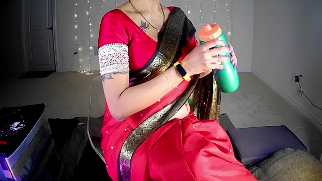 roma indobong temptress online show from 18, 3, 2026