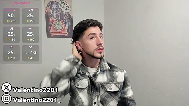 Valentino Xander online show from 1, 3, 2025