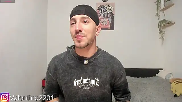 Valentino Xander online show from 6, 3, 2026