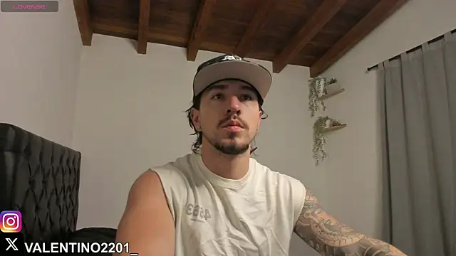 Valentino Xander online show from 10, 10, 2025