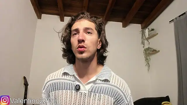 Valentino Xander online show from 1, 3, 2026