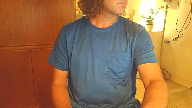 costanza7070 online show from 4, 4, 2026