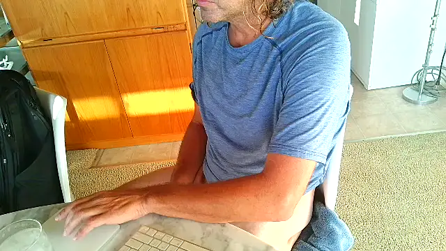 Snapshot of costanza7070 chatting on 14, 7, 2026 costanza7070 online show from 14, 7, 2026