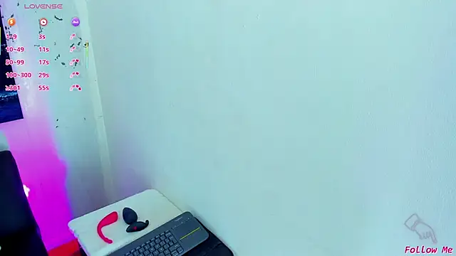 Piggy Eddy online show from 18, 11, 2025