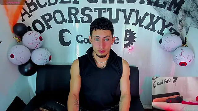 Piggy Eddy online show from 26, 10, 2025