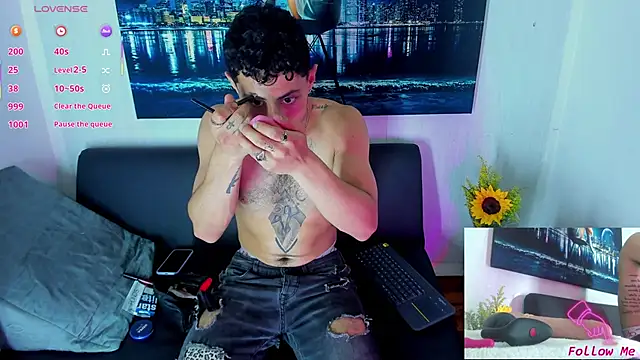 Piggy Eddy online show from 23, 9, 2025