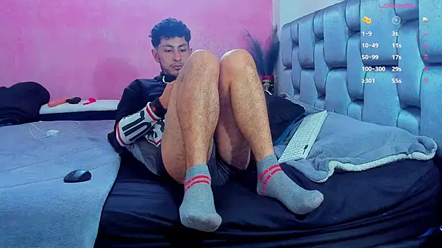 Piggy Eddy online show from 5, 3, 2025