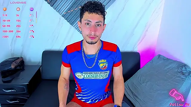 Piggy Eddy online show from 4, 12, 2025