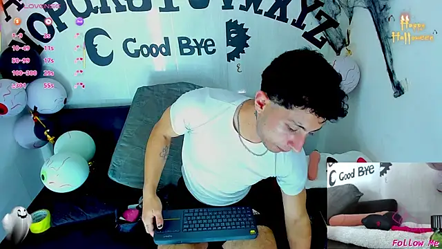 Piggy Eddy online show from 1, 11, 2025