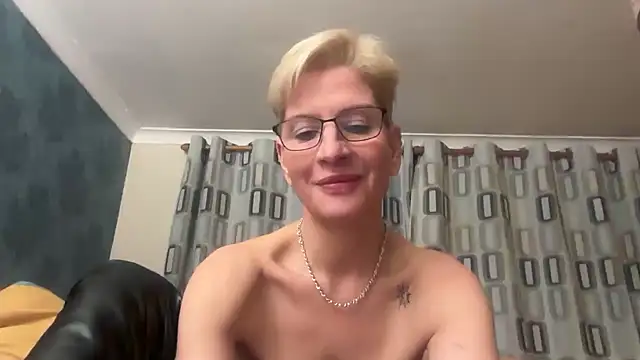 JennyHazel1 online show from 14, 2, 2026