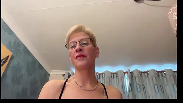 JennyHazel1 online show from 9, 3, 2026