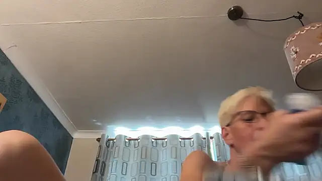 JennyHazel1 online show from 9, 7, 2026