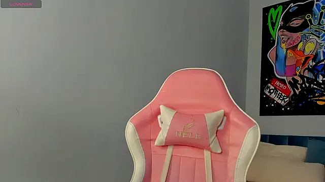 Nicole Charm online show from 23, 3, 2026