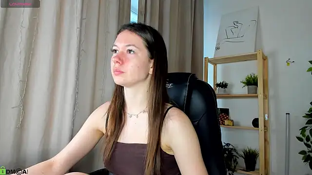 Snapshot of Nicole_Charm chatting on 16, 6, 2026 Nicole Charm online show from 16, 6, 2026