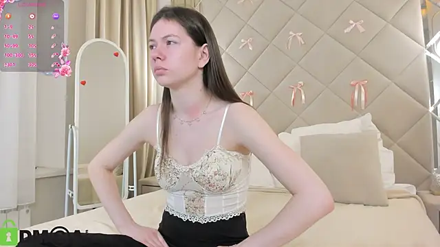 Nicole Charm online show from 26, 5, 2026
