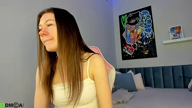 Nicole Charm online show from 5, 5, 2026