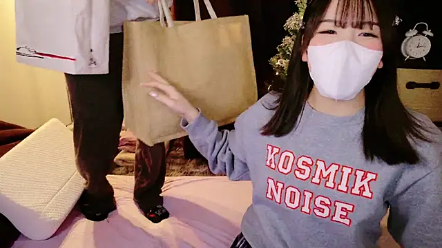 Snapshot of mari_tan_ch chatting on 25, 12, 2024 mari tan ch online show from 25, 12, 2024