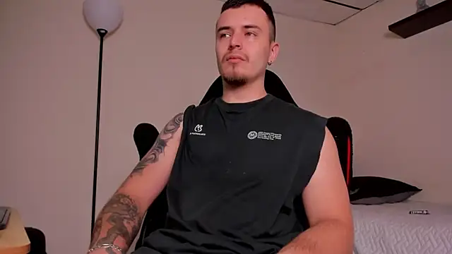 Snapshot of james_connor2 chatting on 21, 11, 2025 james connor2 online show from 21, 11, 2025