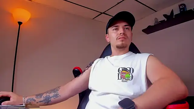 Snapshot of james_connor2 chatting on 10, 9, 2025 james connor2 online show from 10, 9, 2025