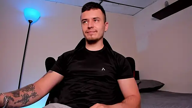 Snapshot of james_connor2 chatting on 13, 1, 2026 james connor2 online show from 13, 1, 2026