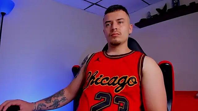 Snapshot of james_connor2 chatting on 18, 9, 2025 james connor2 online show from 18, 9, 2025