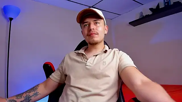 Snapshot of james_connor2 chatting on 2, 10, 2025 james connor2 online show from 2, 10, 2025