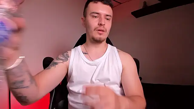 Snapshot of james_connor2 chatting on 14, 2, 2026 james connor2 online show from 14, 2, 2026