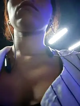 Izabella Bella online show from 22, 2, 2025