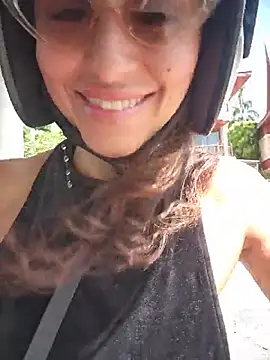 Snapshot of Izabella_Bella chatting on 18, 7, 2026 Izabella Bella online show from 18, 7, 2026